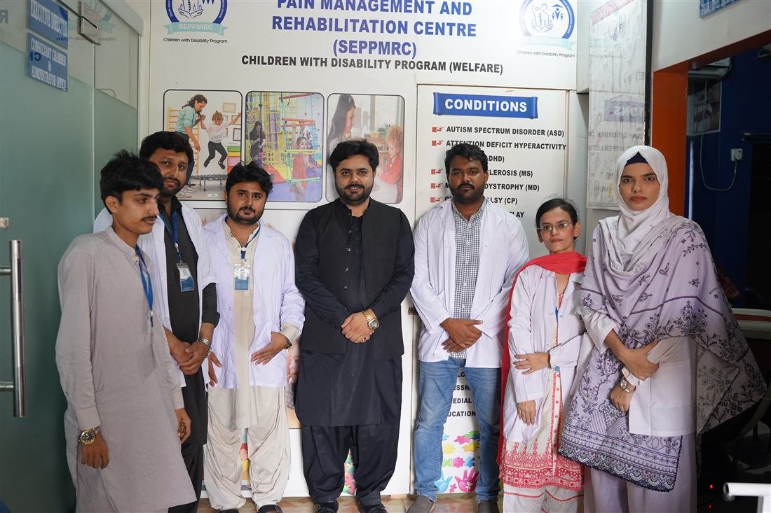 Full clinical team at the Hyderabad centre entrance